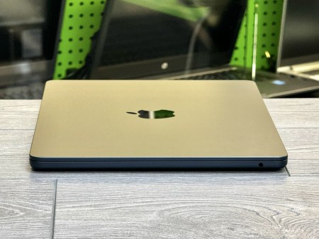 Macbook Air A2681 6